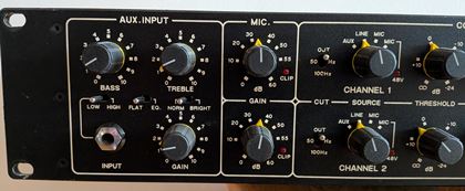 Drawmer-1960 Vacuum Tube Compressor / Pre-amplifier